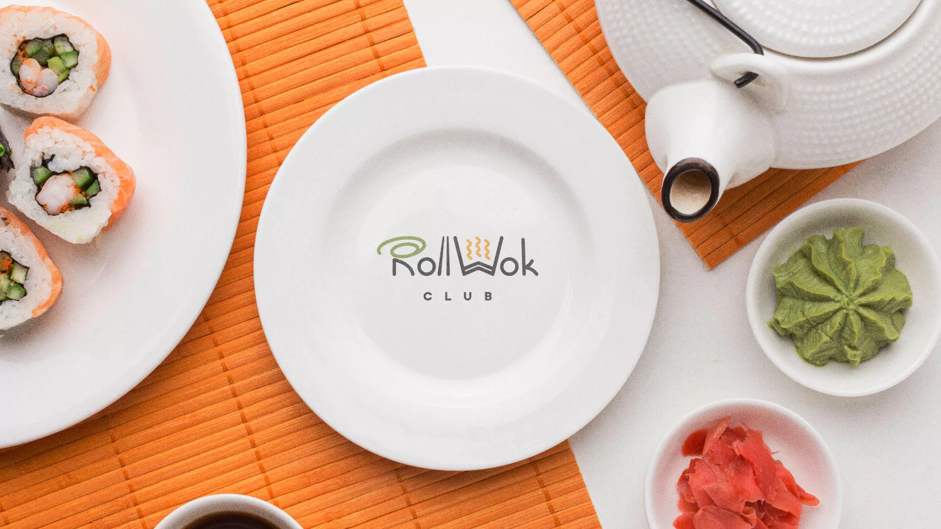 Разработка логотипа и фирменного стиля суши-бара «Roll Wok Club» в Каслях